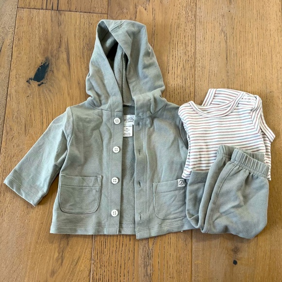 Little Planet Carters 3 piece set sage maroon cardign  0-3 months baby neutral - Picture 1 of 12